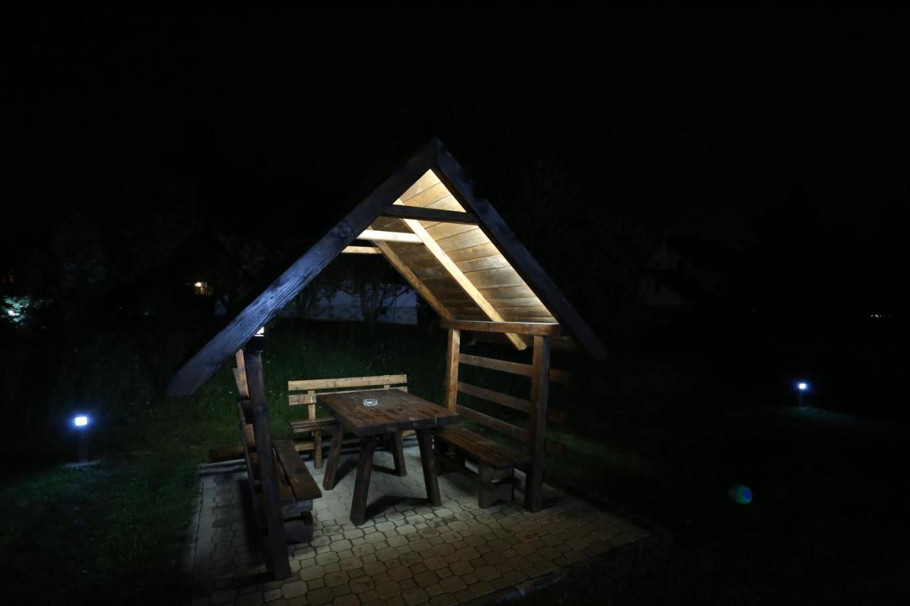 Mipet Apartmani Zlatibor Zewnętrze zdjęcie