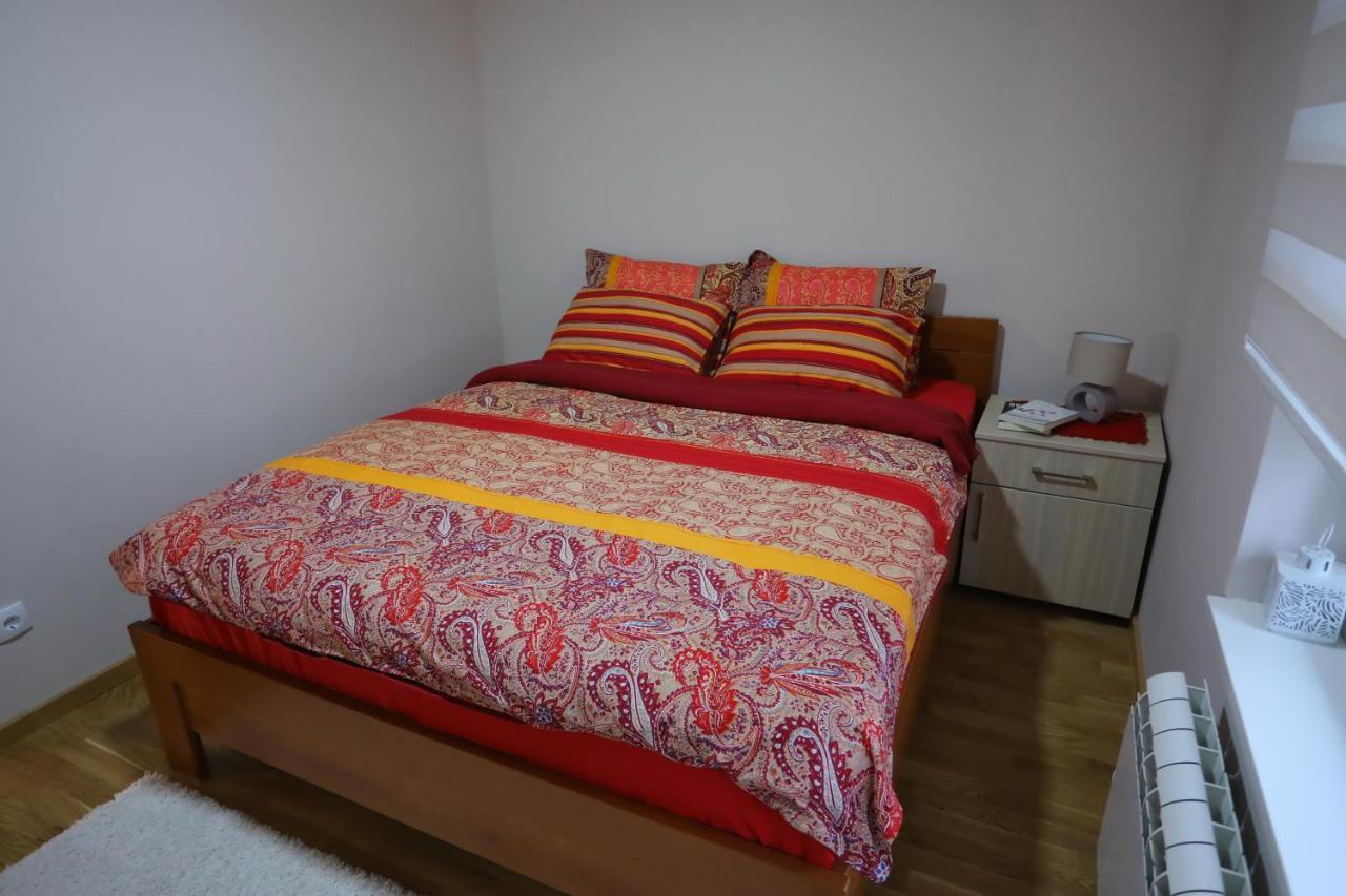 Mipet Apartmani Zlatibor Zewnętrze zdjęcie