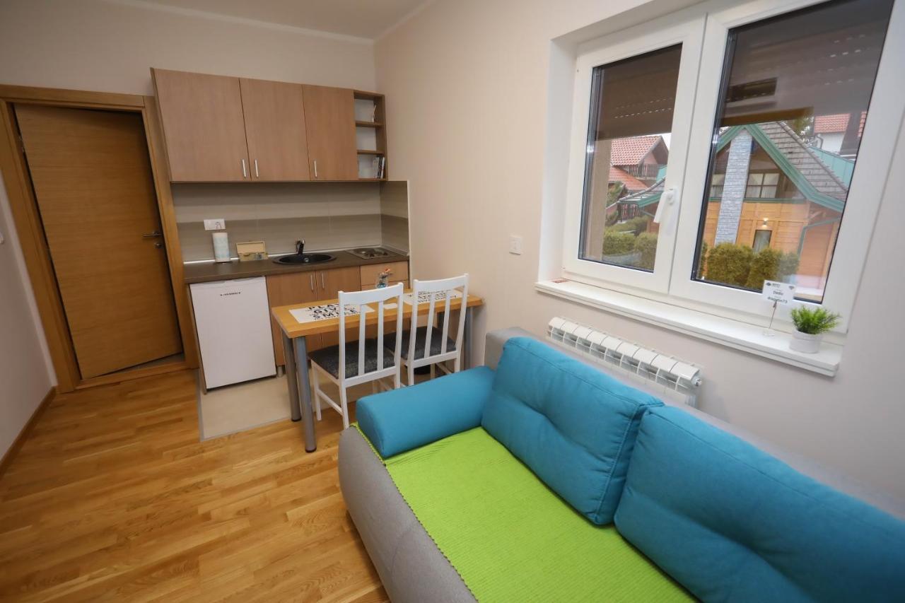 Mipet Apartmani Zlatibor Zewnętrze zdjęcie