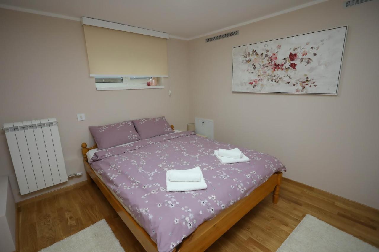 Mipet Apartmani Zlatibor Zewnętrze zdjęcie