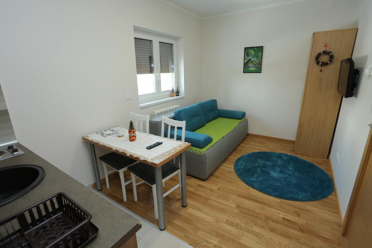 Mipet Apartmani Zlatibor Zewnętrze zdjęcie